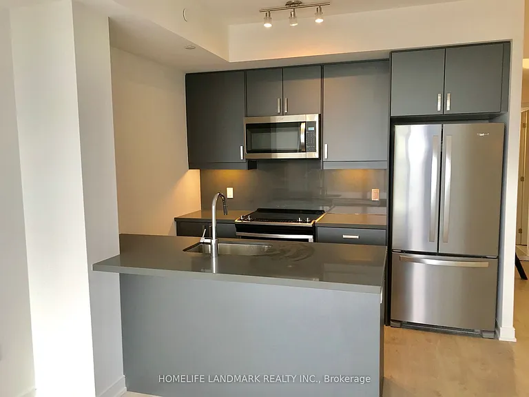 50 Wellesley St E #4007 — Photo 9