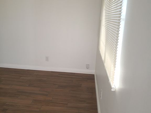 4th image of 820 W Imperial Hwy APT 4