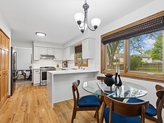 4th image of 1424 Westport Rdg