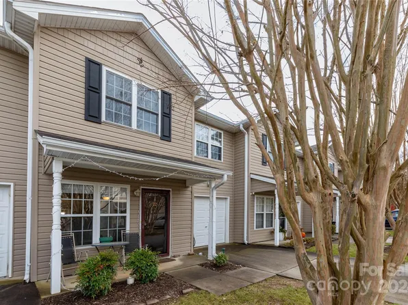 22 Yorktown Cir, Fletcher, NC 28732