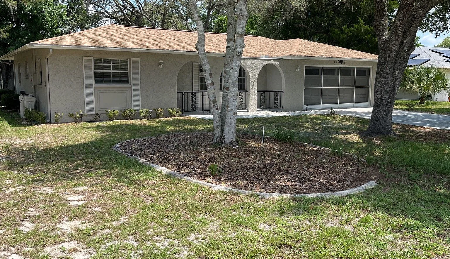 Beautuful 2 bedroom, 2 bath, 2 car garage rental home in Weeki Wachee! — Photo 2