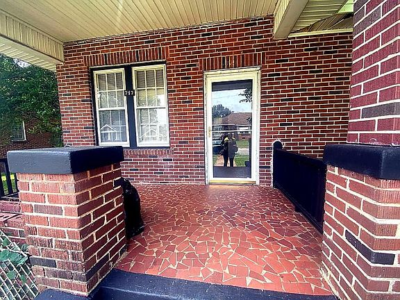 2nd image of 747 Holloway Ave