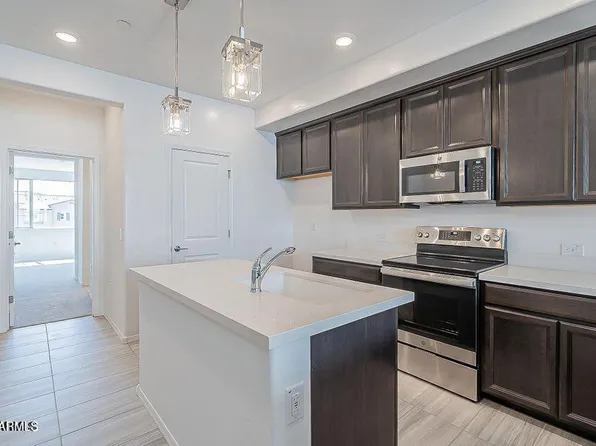 2669 S Peppertree Dr Unit 106, Gilbert, AZ 85295