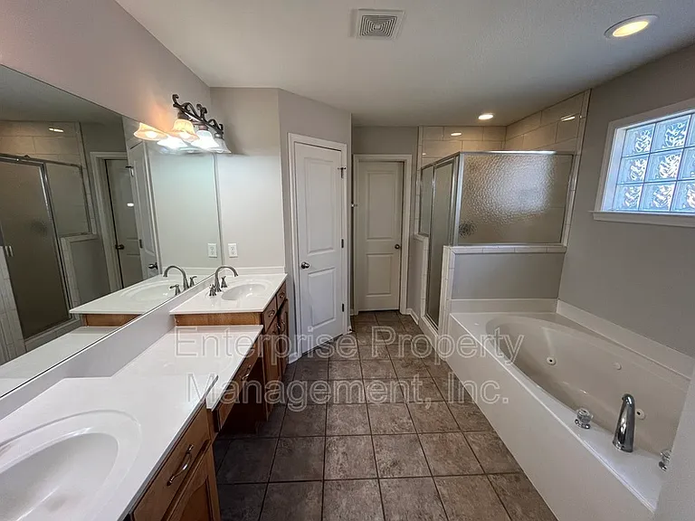 11861 Bridal Ln — Photo 9