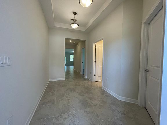 4th image of 10061 Yellow Jasmine Dr