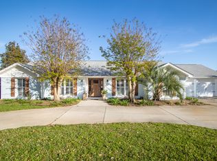 956 Aquamarine Dr, Gulf Breeze, FL 32563