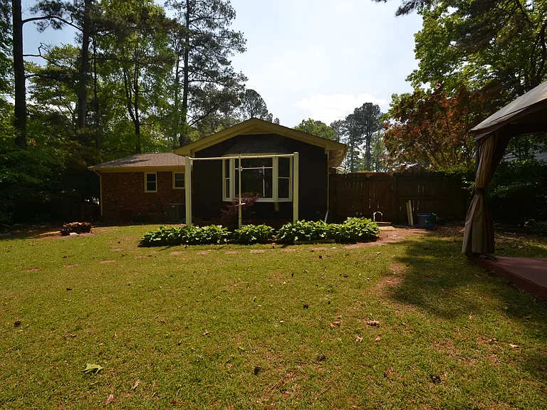 806 Kingswood Dr — Photo 47