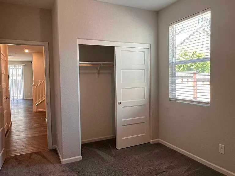 2727 Mabry Dr — Photo 4