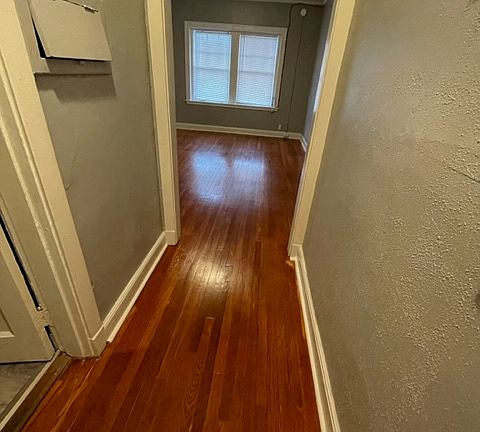 3rd image of 4144 Warwick Blvd