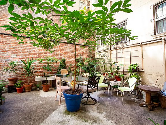 Community Courtyard