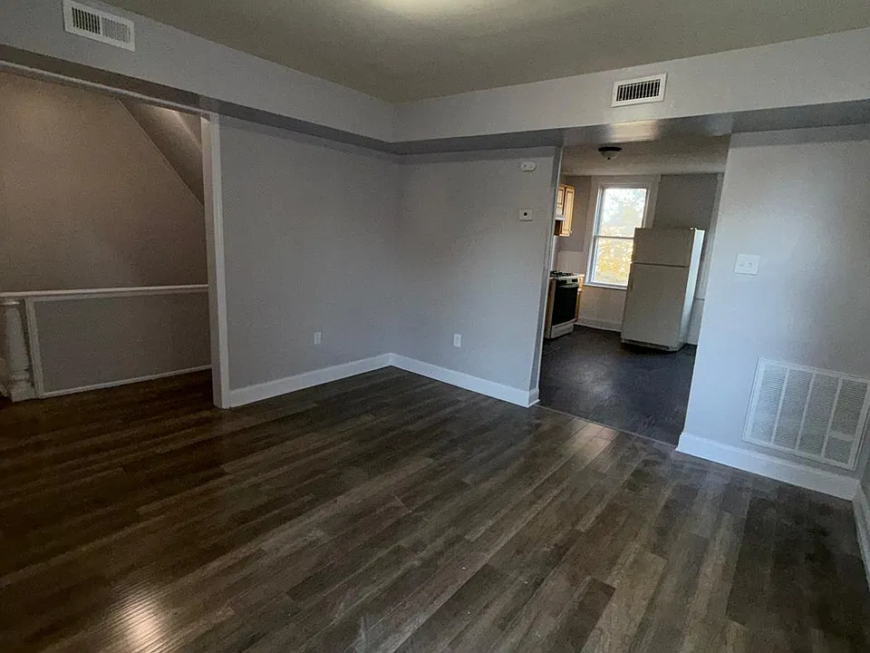 237 Hewitt St #2