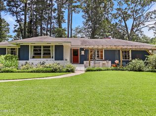 1055 Meadow Heights Dr, Jackson, MS 39206