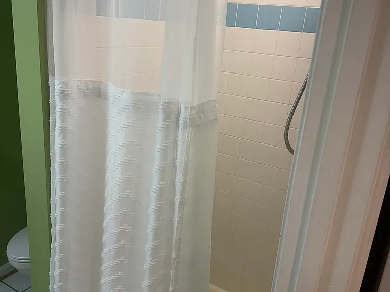 Standup shower.