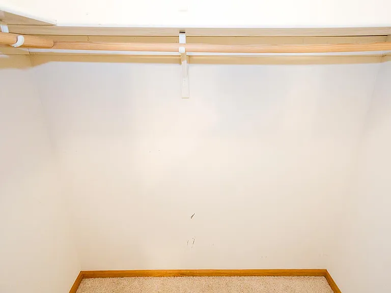 6910 Milan Dr — Photo 18