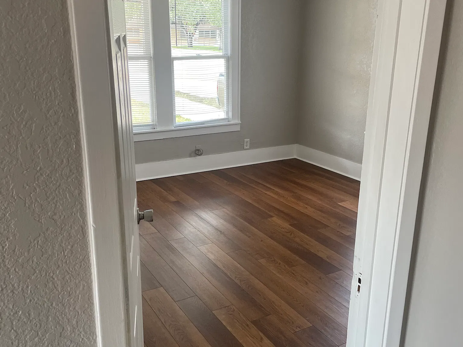 5 bed, 2586 sqft, $1,800 — Photo 3