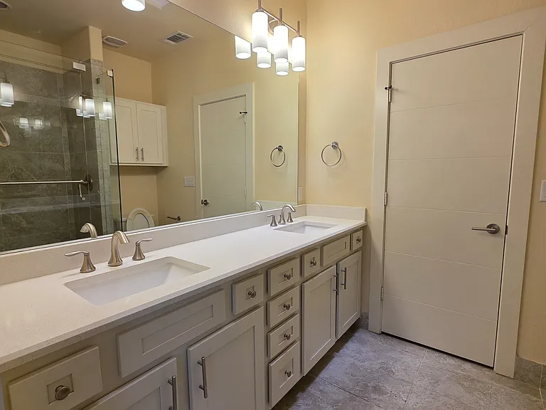 5905 Ross Ave #5 — Photo 20