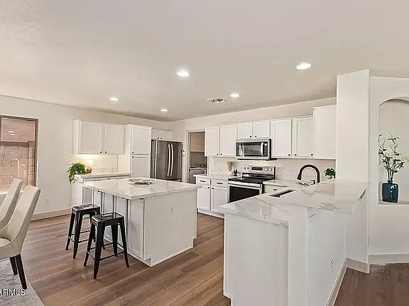 10948 E Dragoon Ave — Photo 4