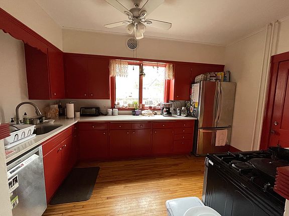 4th image of 2148 Carter Ave #1