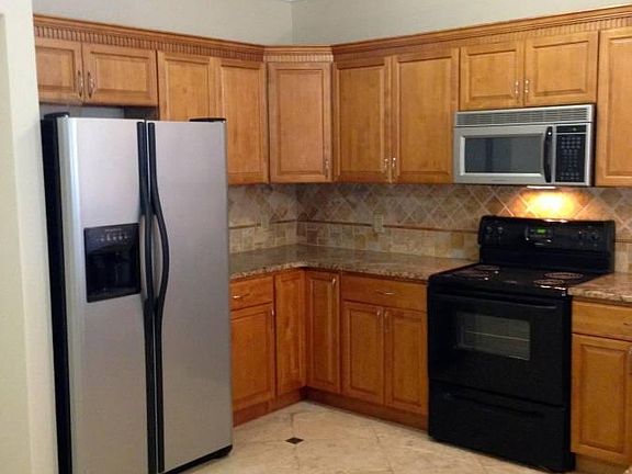3rd image of 5139 Tangerine Ave S