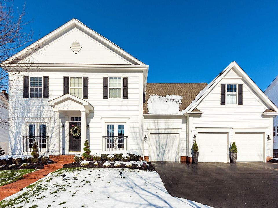 1st image of 4940 Brooksview Cir