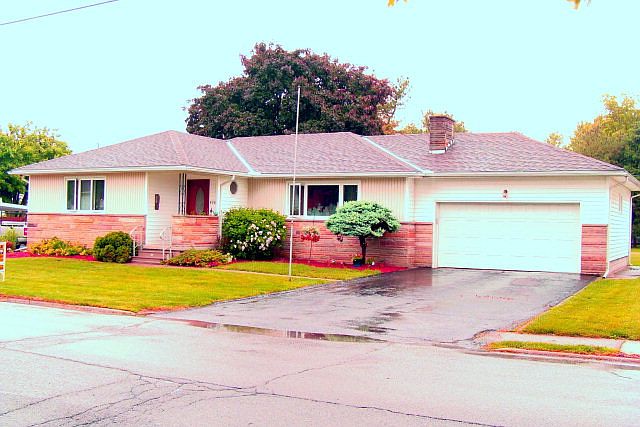 1st image of 408 E Irving St