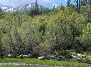 36 Creek Ln, Mammoth Lakes, CA 93546