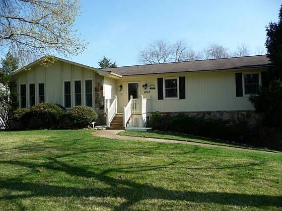1st image of 9002 Candlewood Dr