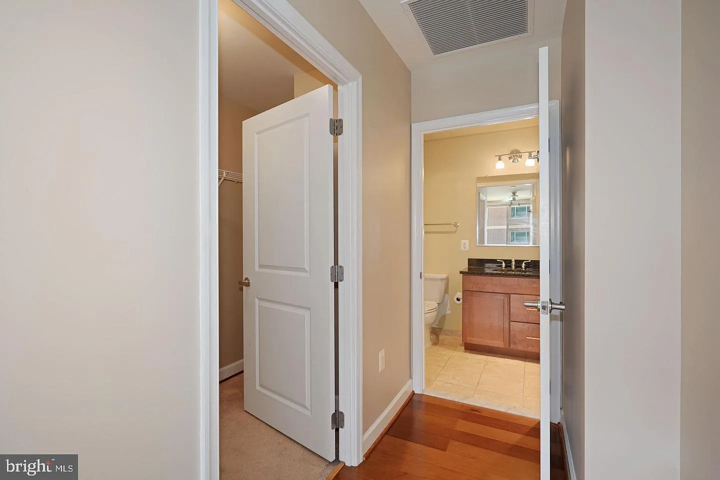 1 bed, 740 sqft, $2,300 — Photo 2