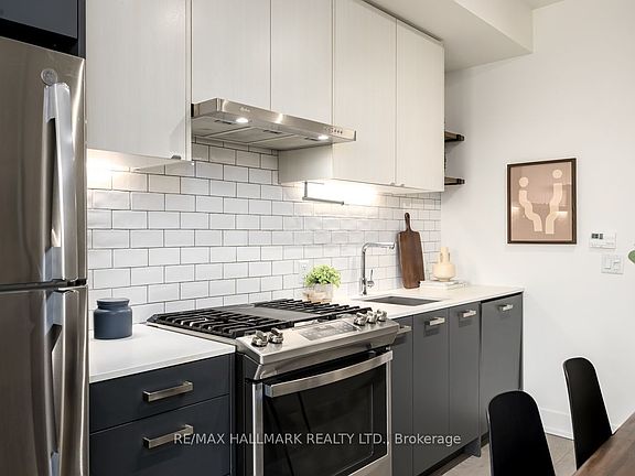 5th image of 1331 Queen St E #403