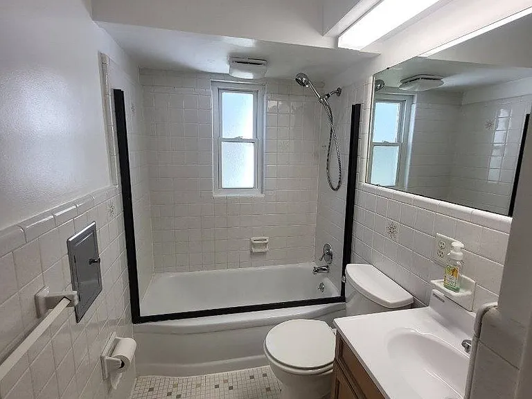 2954 Penrose Ave — Photo 16