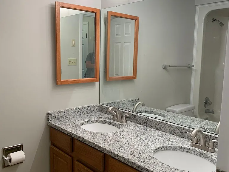211 Heritage Blvd #316 — Photo 6
