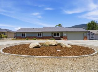 29821 Jamaica Dunes Dr, Tehachapi, CA 93561