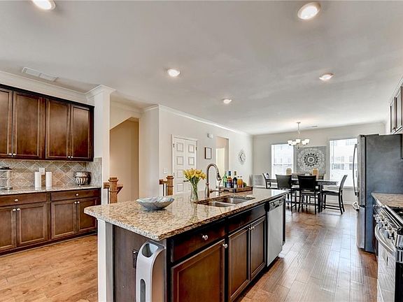 4th image of 2136 Post Grove Rd