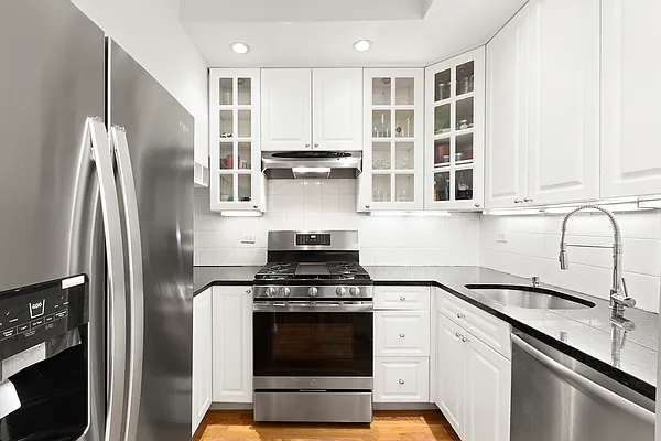 Sold by Compass | media 5