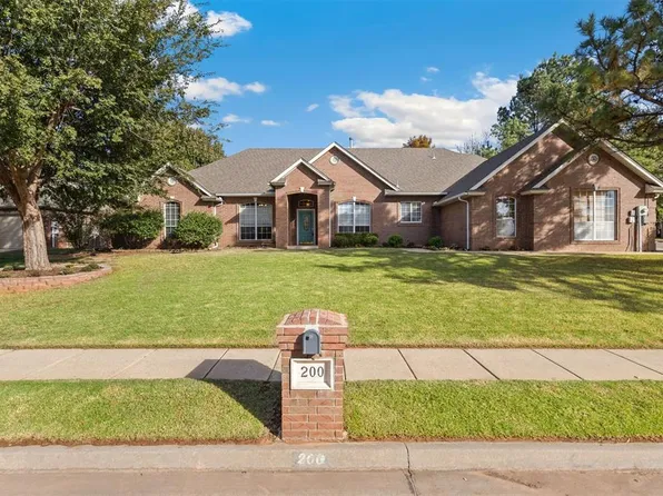 200 Ainsley Ct, Edmond, OK 73034