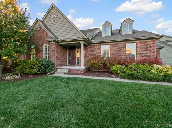 51229 Glen Hollow Ave, Canton, MI 48188