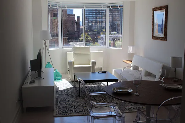 Rented by Shany Landmarks LLC | media 15