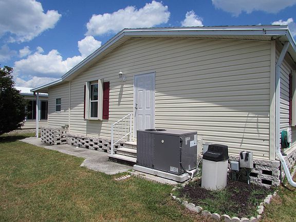 4th image of 2633 Lake Haven Dr