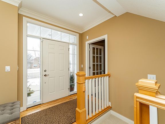 4th image of 2053 Century View Ln NE