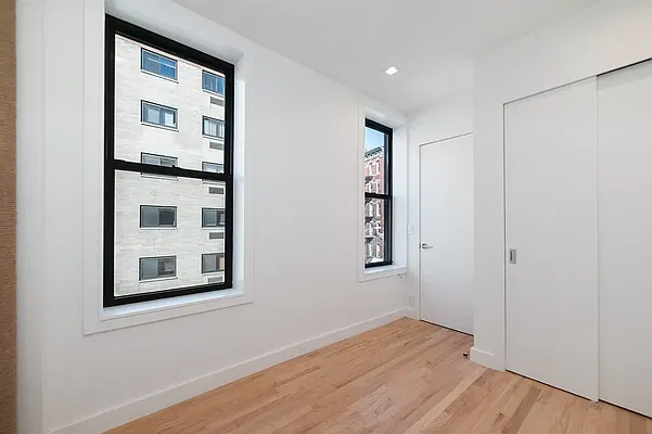 Rented by REAL New York | media 3