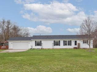 814 Halls Corner Rd, Montgomery, MI 49255