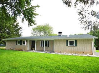 68 Yankee Folly Rd, New Paltz, NY 12561