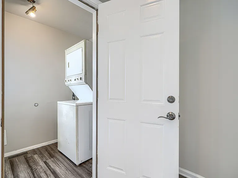 209 Bridge Dr — Photo 22