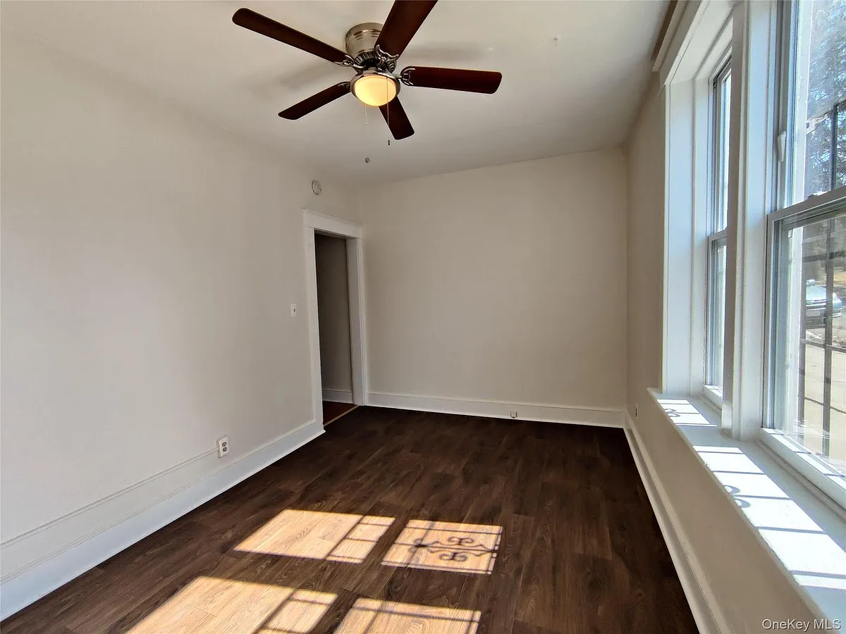 Building Photo - 98 Montgomery St #1