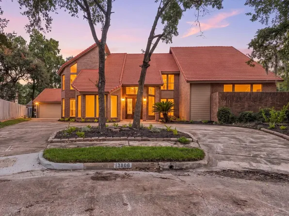 13806 Wilde Forest Ct, Sugar Land, TX 77498