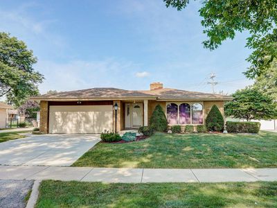 5601 S 23rd St, Milwaukee, WI, 53221