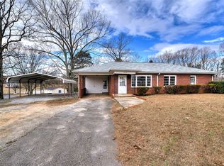 7998 Moorefield Mem Hwy, Liberty, SC 29657