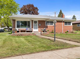 14009 Berwick St, Livonia, MI 48154