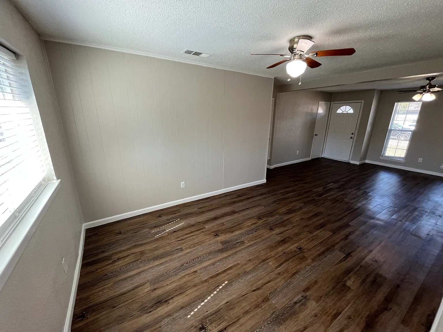 3 bed, 1.5 bath, 1118 sqft, $1,700 — Photo 4