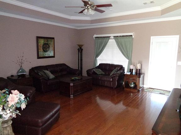 3rd image of 123 Sunfish Ave